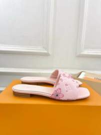 Picture of Louis Vuitton Slippers _SKULVsz35-41mnh0601550